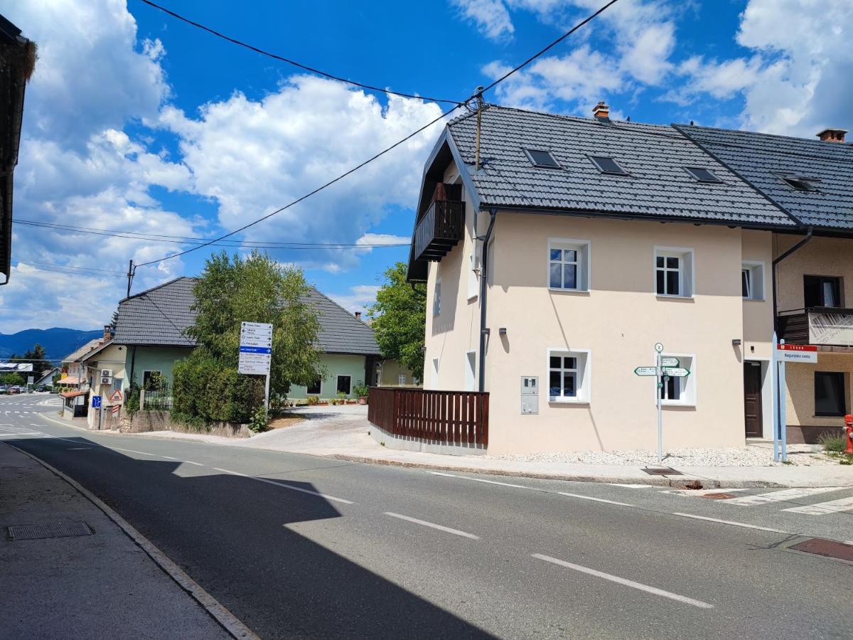 Corner House Apartments Near Lake Bled Radovljica Dış mekan fotoğraf